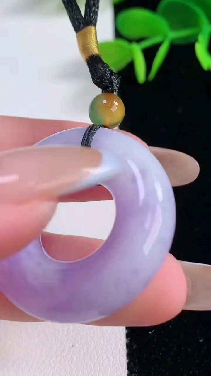 天然A货翡翠紫罗兰平安环吊坠，尺寸32.9-9.5，重:19.23g
11月19日