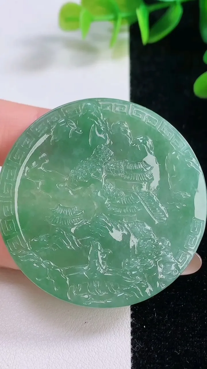 天然A货翡翠山水牌吊坠，尺寸49.4-3.5，重量:21.80g
11月19日