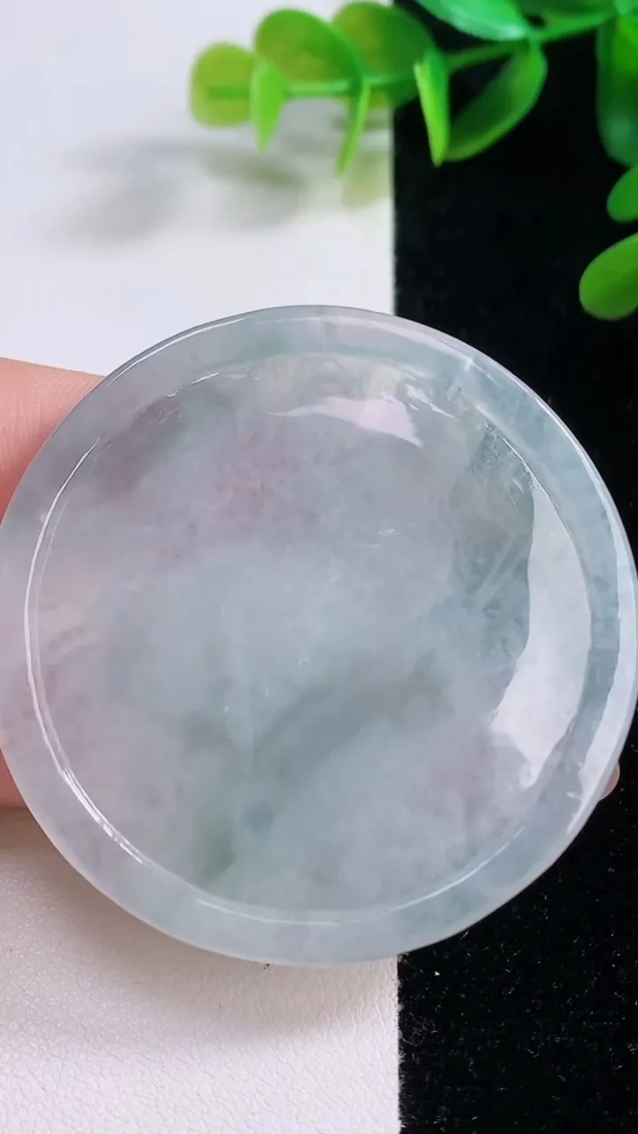 天然A货翡翠普贤菩萨吊坠，尺寸53-5，重量:26.13g
11月19日