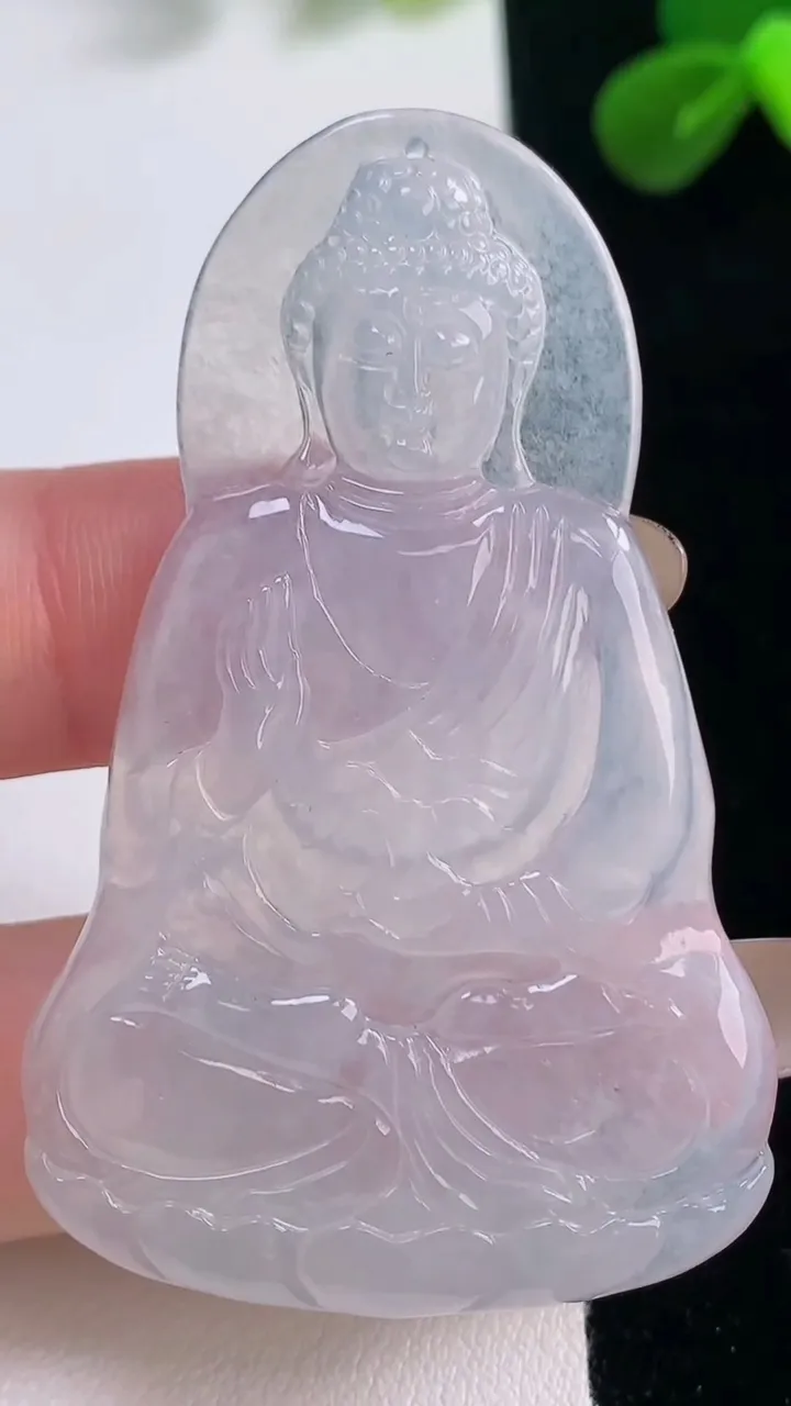 天然A货翡翠阿弥陀佛吊坠，尺寸58-36.3-4.5，重量:15.59g
11月19日