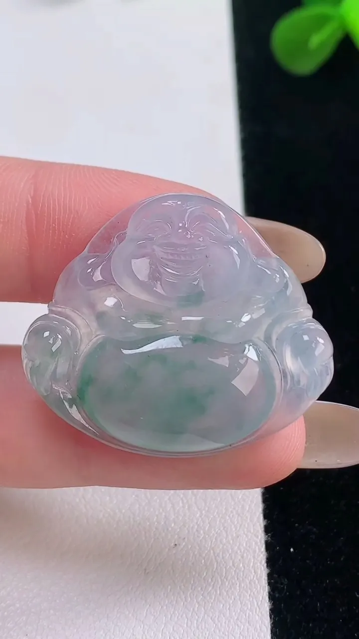 天然A货翡翠冰种飘花佛公镶嵌件，尺寸27.7-32.4-5.6，重量:7.85g
11月19日