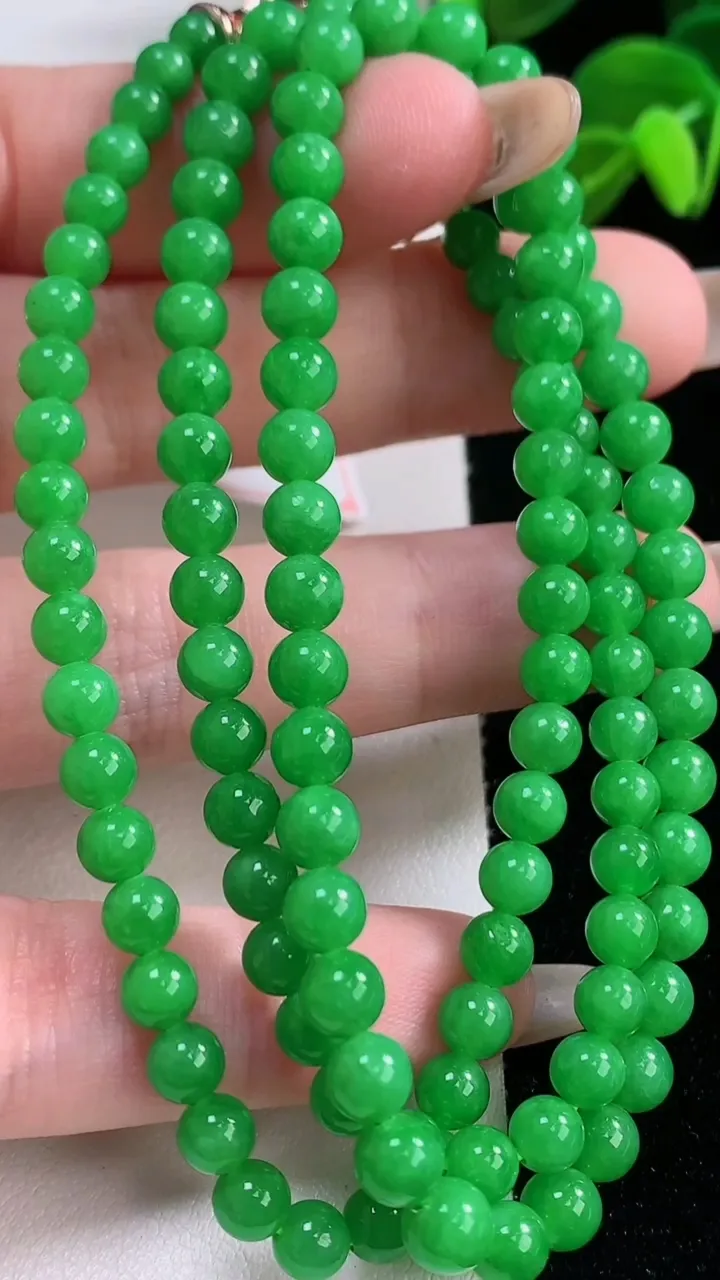 天然A货翡翠圆珠项链，尺寸5-115颗，重量:25.68g11月19日
工厂直销收藏佳品,种好水足，