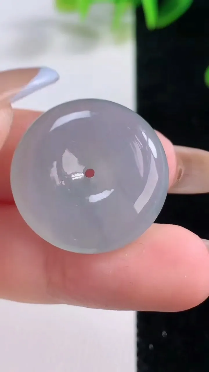 天然A货翡翠紫罗兰平安扣吊坠，尺寸23.8-6，重量:7.34g
11月19日