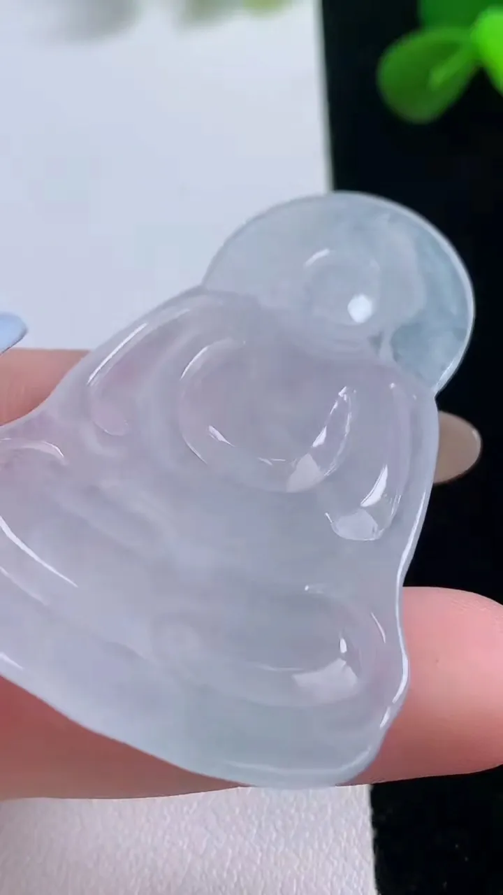 天然A货翡翠阿弥陀佛吊坠，尺寸58-36.3-4.5，重量:15.59g
11月19日