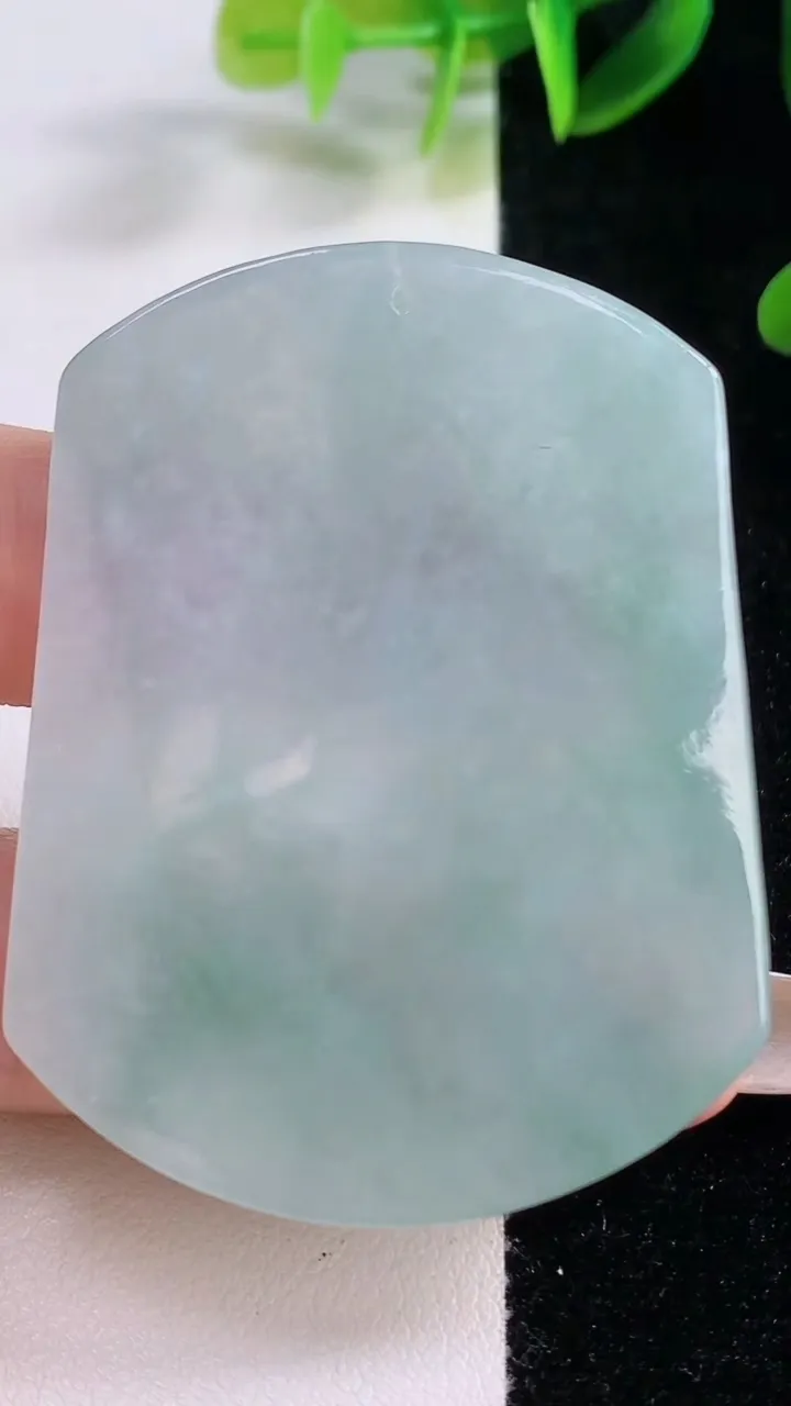 天然A货翡翠普贤菩萨吊坠，尺寸54.8-42.5-5.3，重量:28.34g
11月19日