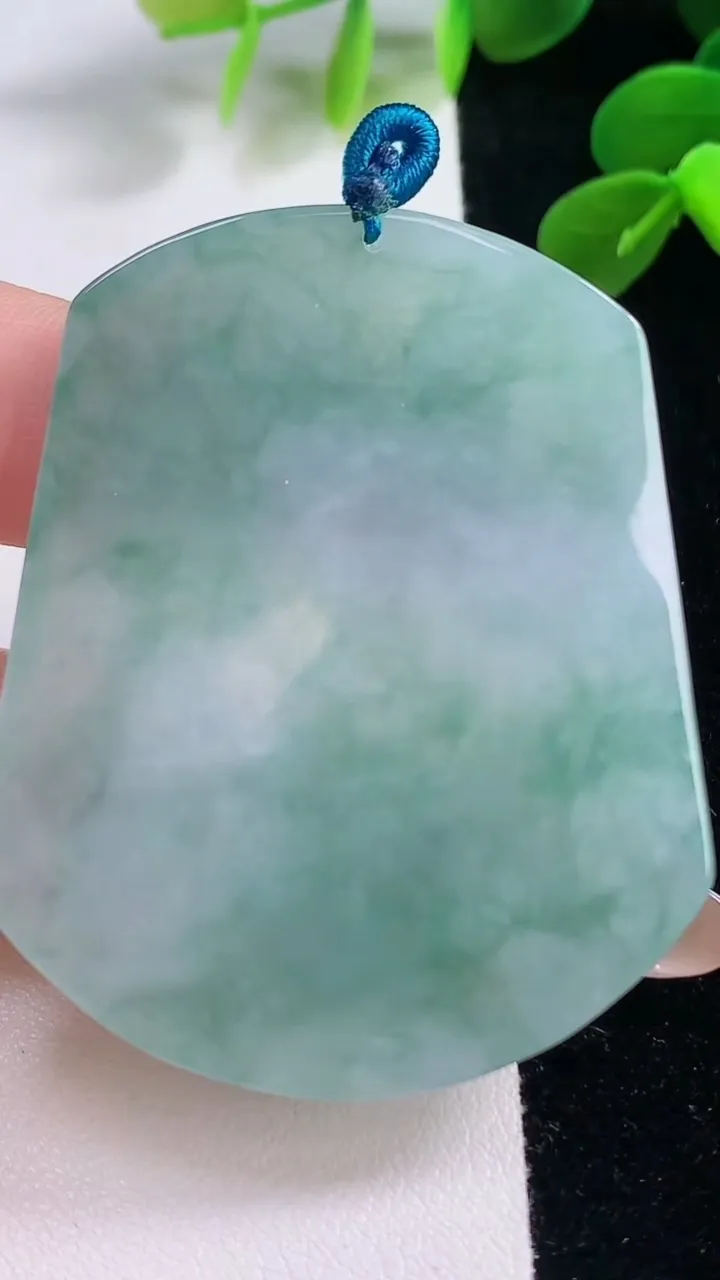 天然A货翡翠文殊菩萨吊坠，尺寸54-44.5-5，重量:28.98g
11月19日