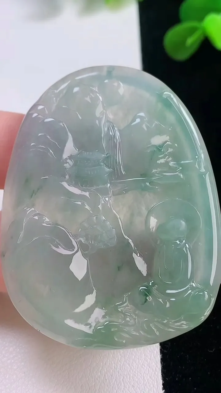 天然A货翡翠冰种飘花悟道吊坠，尺寸54-41.7-5.2，重量:24.30g
11月19日