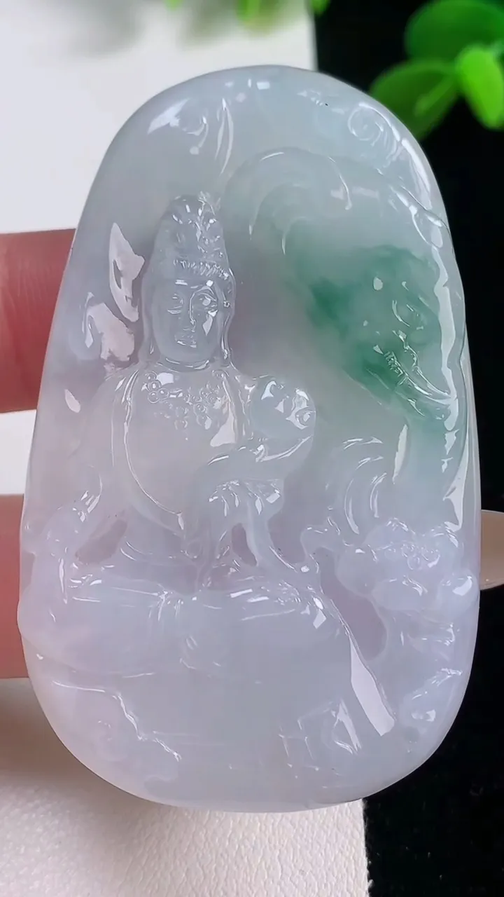 天然A货翡翠冰种飘花普贤菩萨吊坠，尺寸61.2-37.4-5.6，重量:28.89g
11月19日