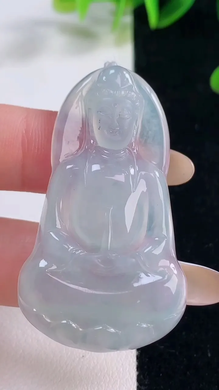 天然A货翡翠观音菩萨吊坠，尺寸49.5-29-5，重量:12.98g
11月20日