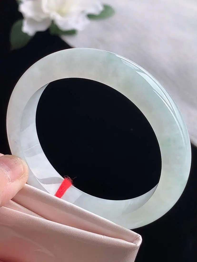 a货翡翠老坑冰种白月光正装正圈手镯55-56圈口  尺寸55.2×12.5×8.3mm 1119