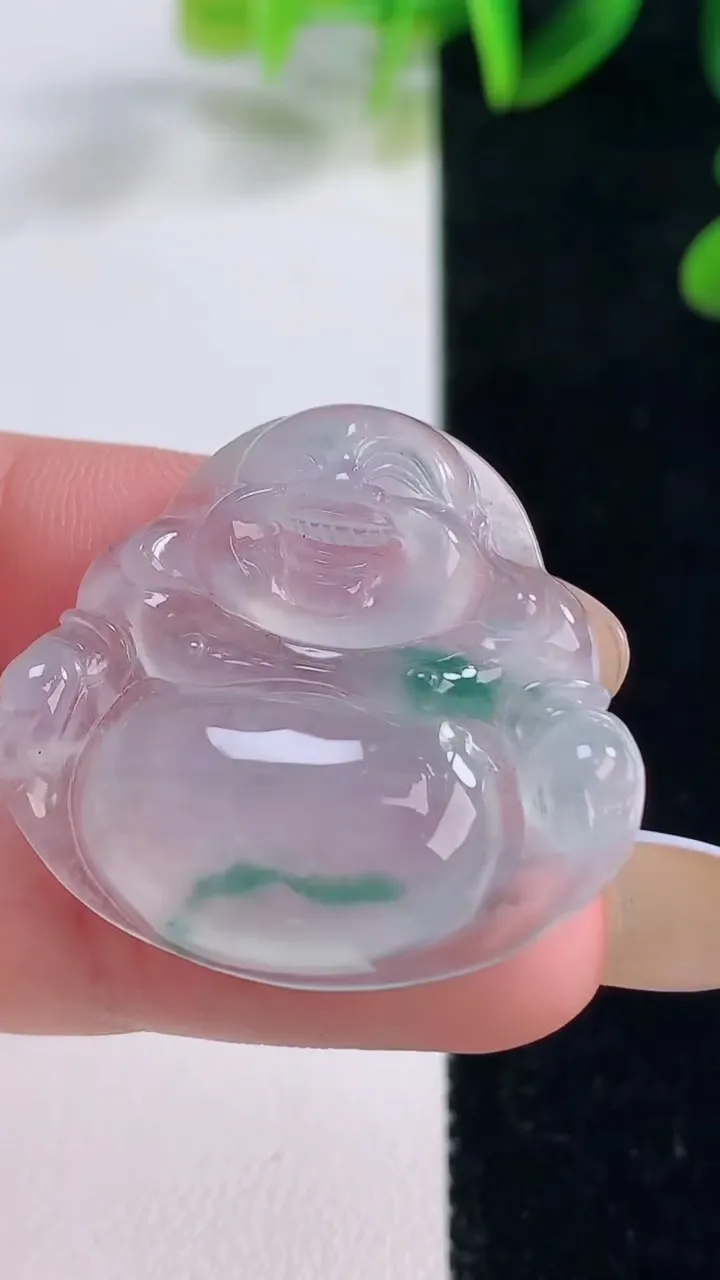 天然A货翡翠种飘花佛公吊坠，尺寸27-30.5-5.8，重量:6.87g
11月20日