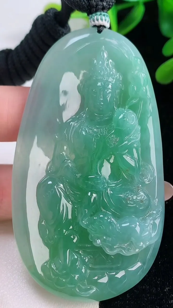 天然A货翡翠普贤菩萨吊坠，尺寸74.3-41.8-9.4，重量:53.41g
11月20日