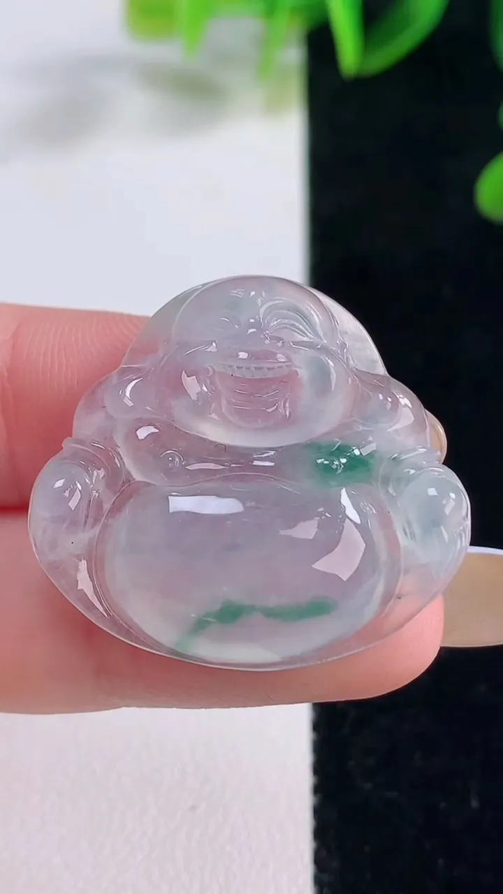 天然A货翡翠种飘花佛公吊坠，尺寸27-30.5-5.8，重量:6.87g
11月20日