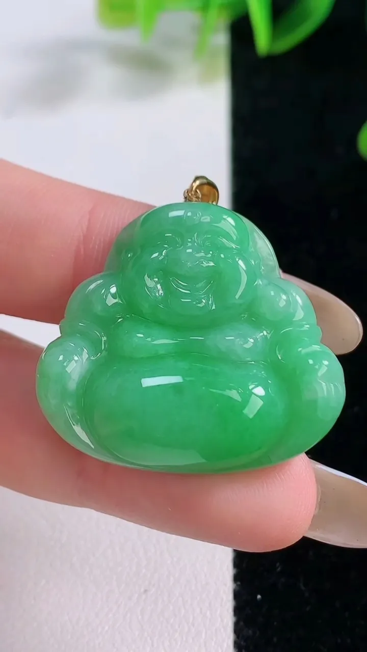 天然A货翡翠佛公吊坠，尺寸28.5-31.2-7.4，重量:10.31g
11月20日