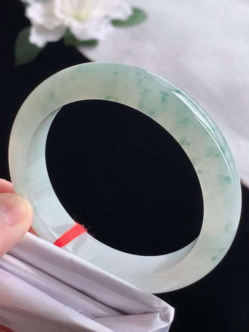 a货翡翠老坑冰种飘花正装正圈手镯55-56圈口  尺寸55.5×12×8.5mm 1119