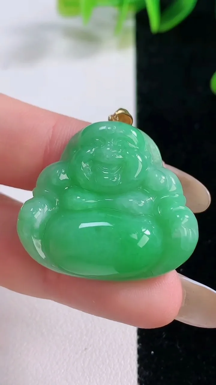 天然A货翡翠佛公吊坠，尺寸28.5-31.2-7.4，重量:10.31g
11月20日