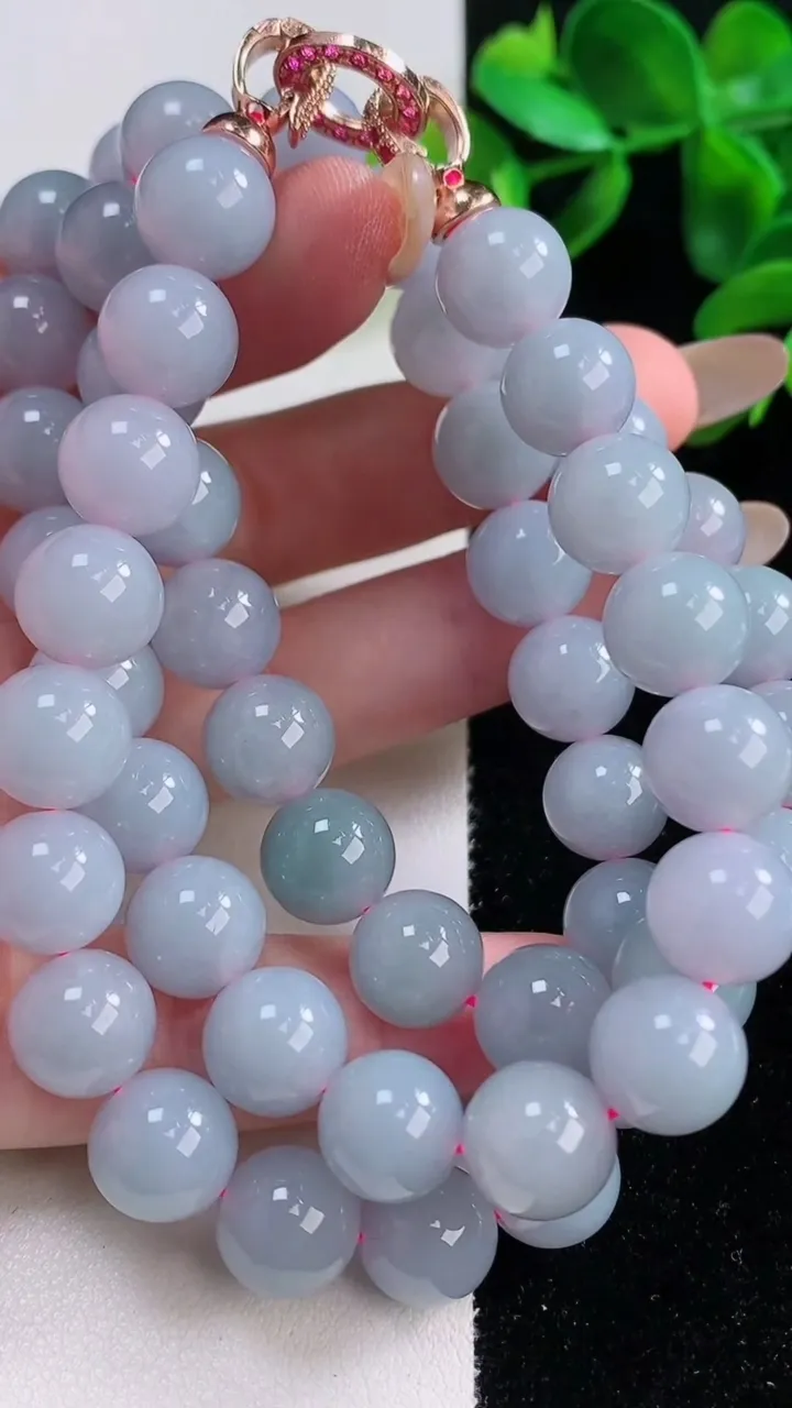 天然A货翡翠紫罗兰圆珠项链，尺寸10-57颗，重量:118.13g11月20日
工厂直销收藏佳品,种好水足，色泽均匀，有种有色，上手高大气！