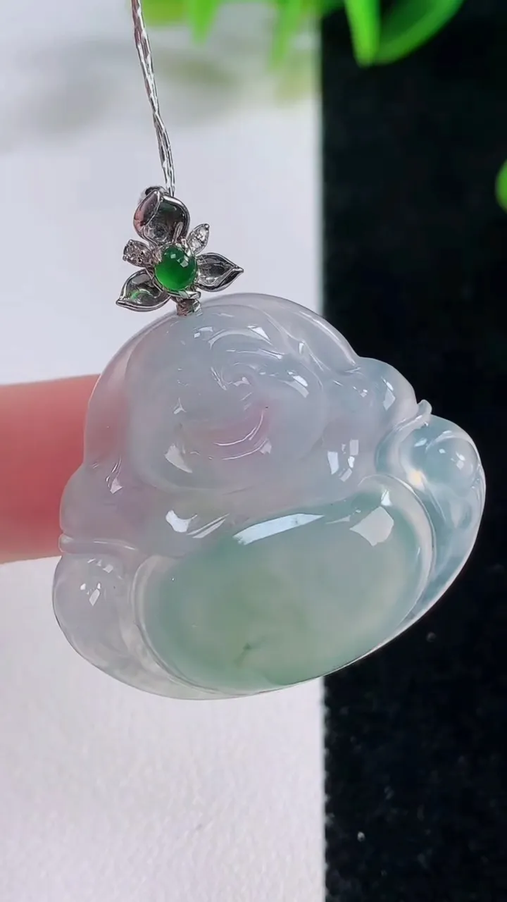 天然A货翡翠佛公吊坠，尺寸29-31.8-5.6，重量:8.68g
11月20日