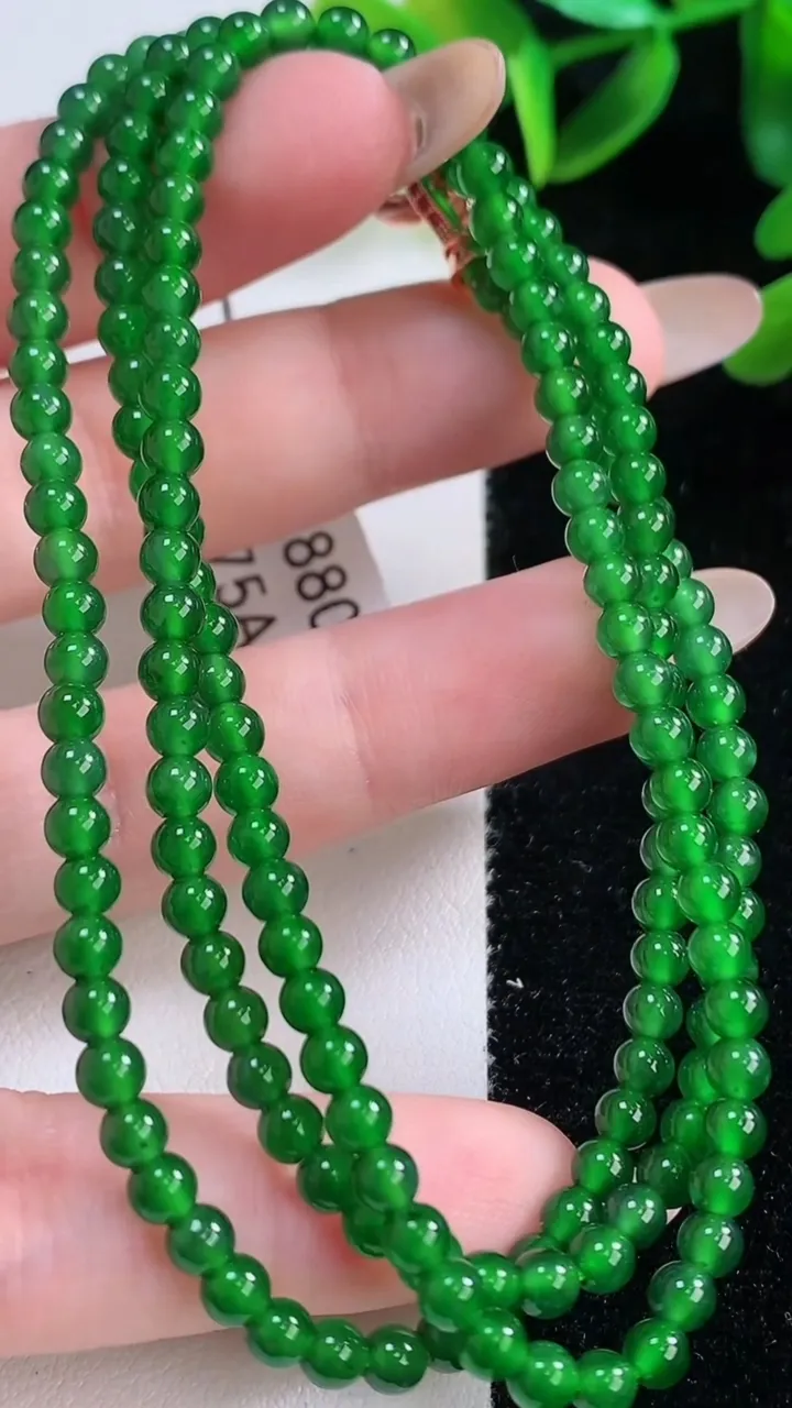 天然A货翡翠小米珠项链，尺寸3.7-170颗，重量:16.96g11月20日
工厂直销收藏佳品,种好
