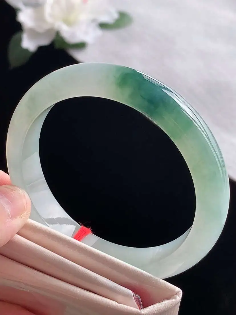 a货翡翠老坑冰种飘花正装正圈手镯54-55圈口  尺寸54.8×11×7.6mm 1119