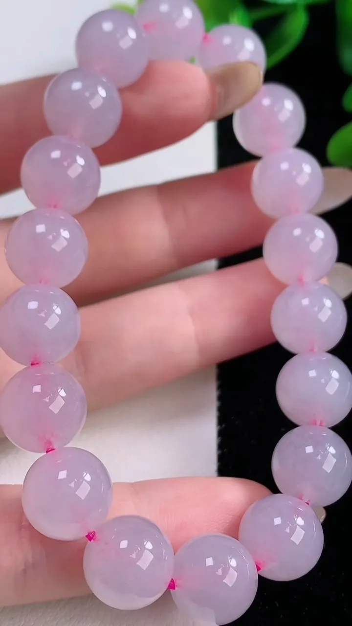 天然A货翡翠紫罗兰圆珠手串，尺寸11-18颗，重量:41.85g11月20日
工厂直销收藏佳品,种好