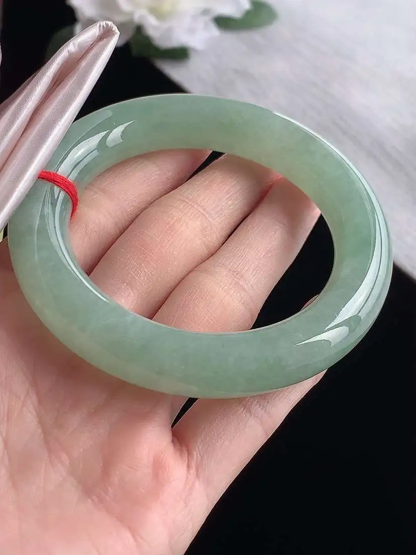 a货翡翠老坑冰种满绿胖圆条手镯54-55圈口  尺寸54.6×12.3mm 1119
