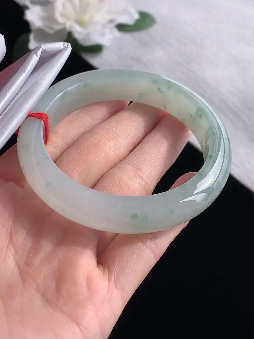 a货翡翠老坑冰种飘花正装正圈手镯55-56圈口  尺寸55.5×12×8.5mm 1119
