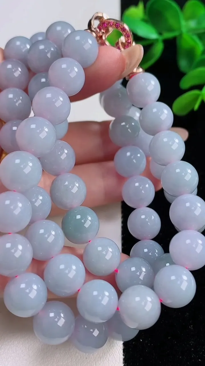 天然A货翡翠紫罗兰圆珠项链，尺寸10-57颗，重量:118.13g11月20日
工厂直销收藏佳品,种好水足，色泽均匀，有种有色，上手高大气！