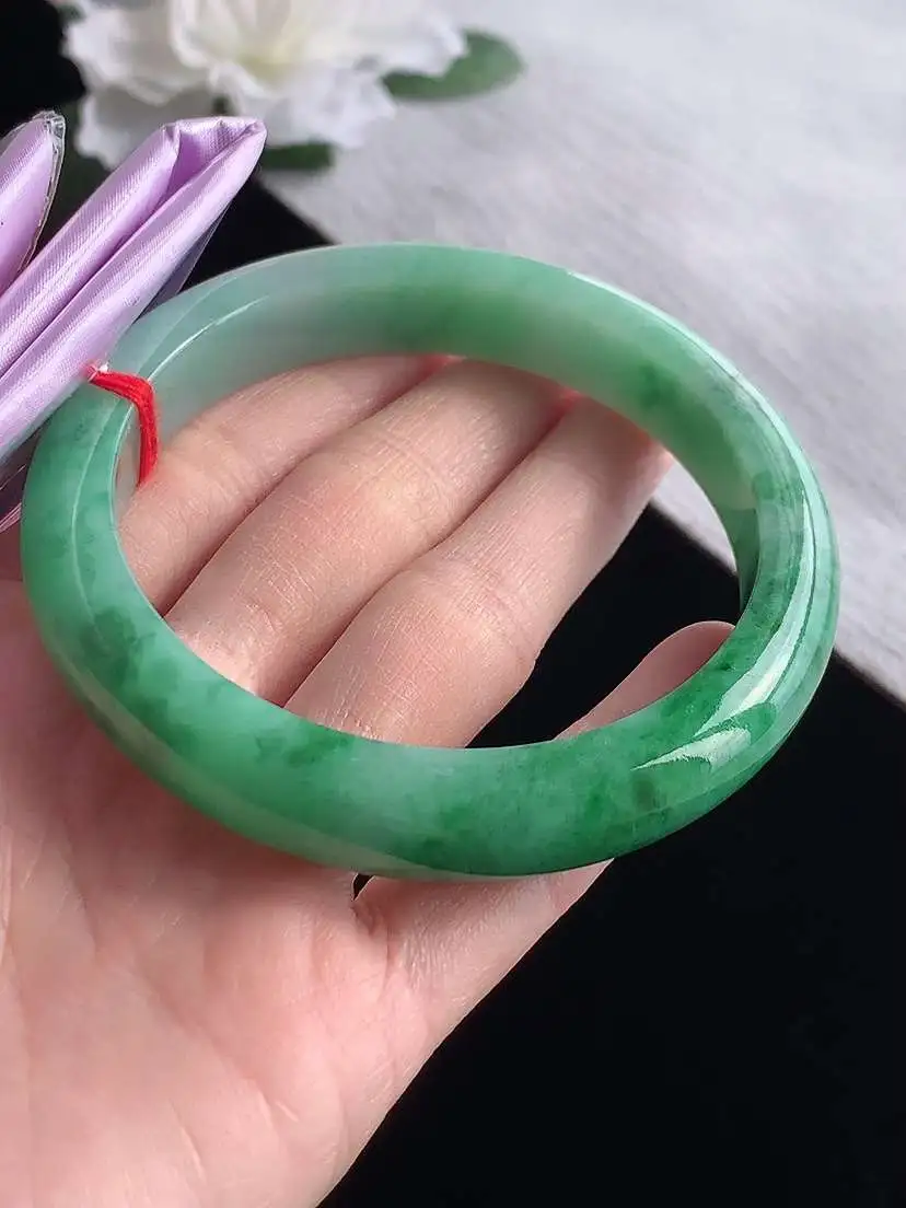 a货翡翠老坑冰种满绿正装正圈手镯62-63大圈口  尺寸62×12×8.8mm 1119