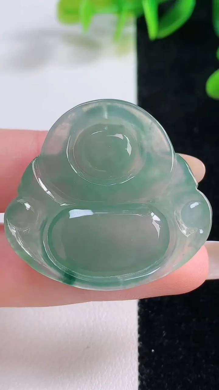 天然A货翡翠佛公吊坠，尺寸33-36-6.8，重量:11.84g
11月20日