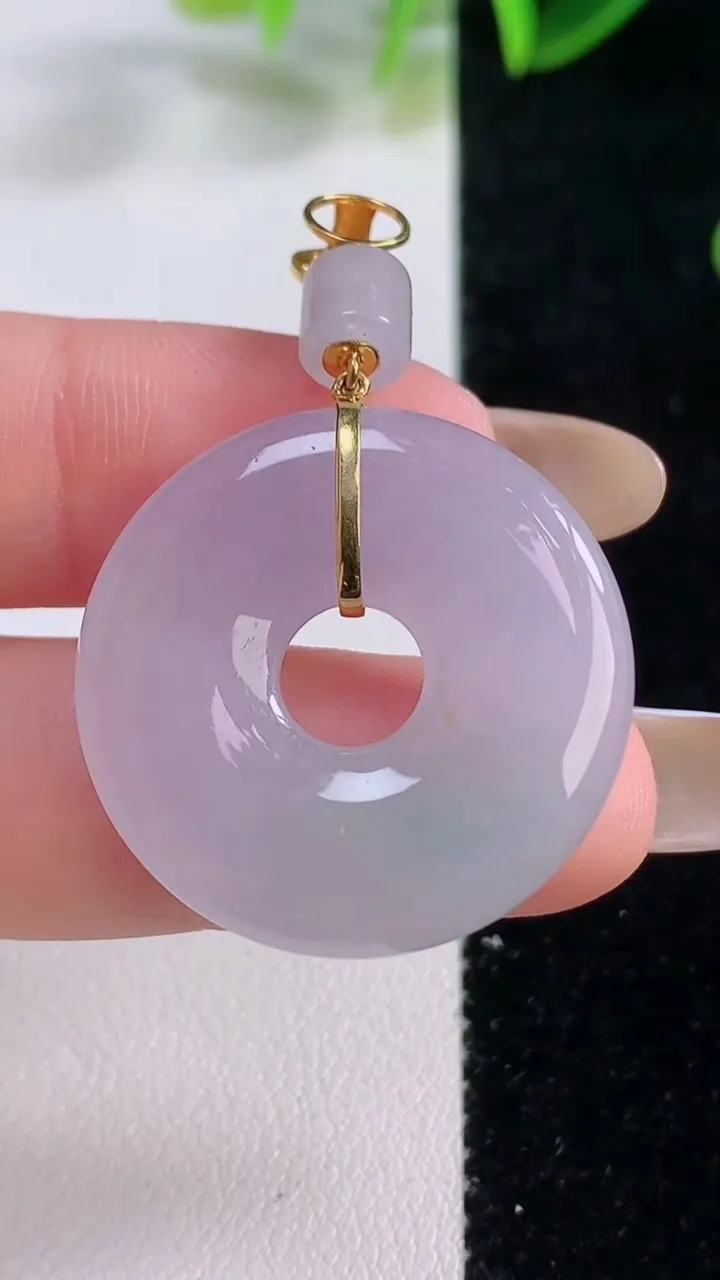 天然A货翡翠18K金紫罗兰平安环吊坠，尺寸27.3-5，重量:8.94g
11月20日