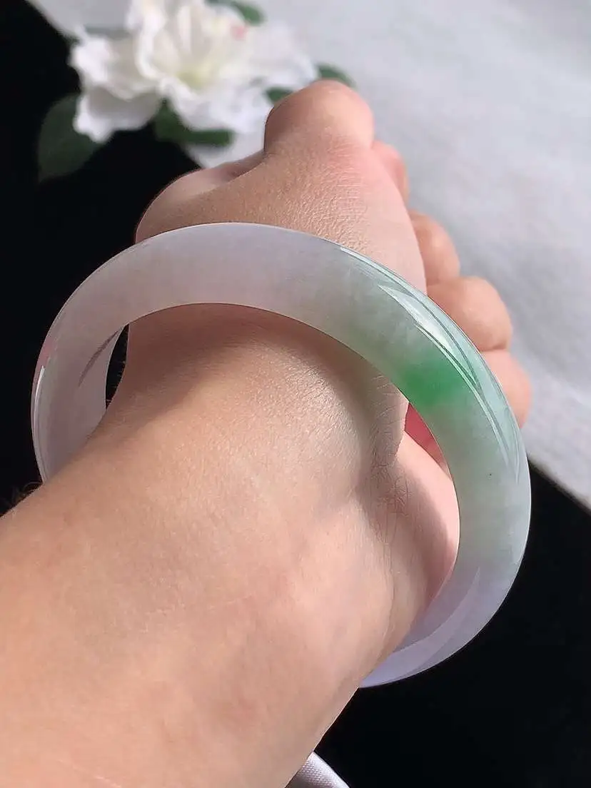 a货翡翠老坑冰种春带彩紫罗兰飘绿正装正圈手镯57-58圈口  尺寸57.5×13.3×7.8mm 1119