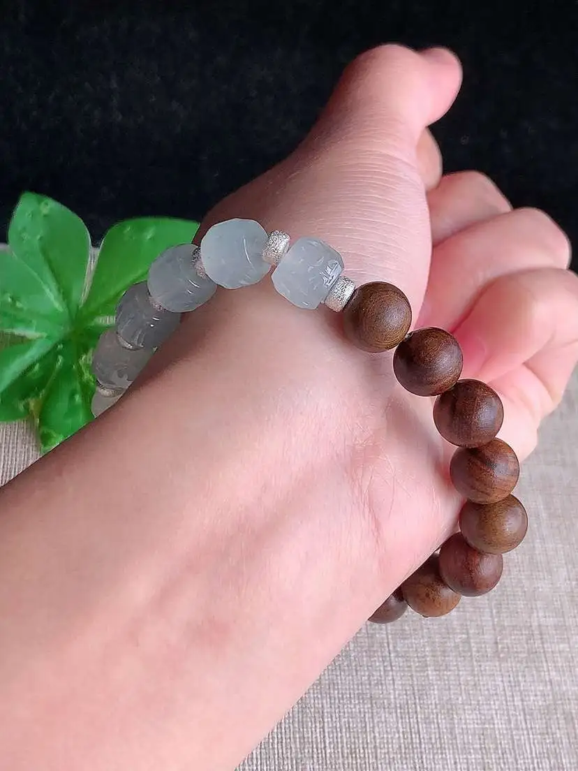 a货翡翠老坑冰种白月光六字真言手串 尺寸7.3×9.6mm 重量18.15g 1119