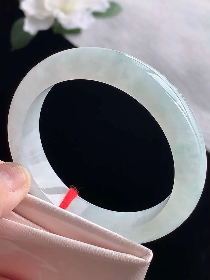 a货翡翠老坑冰种白月光正装正圈手镯55-56圈口  尺寸55.2×12.5×8.3mm 1119
