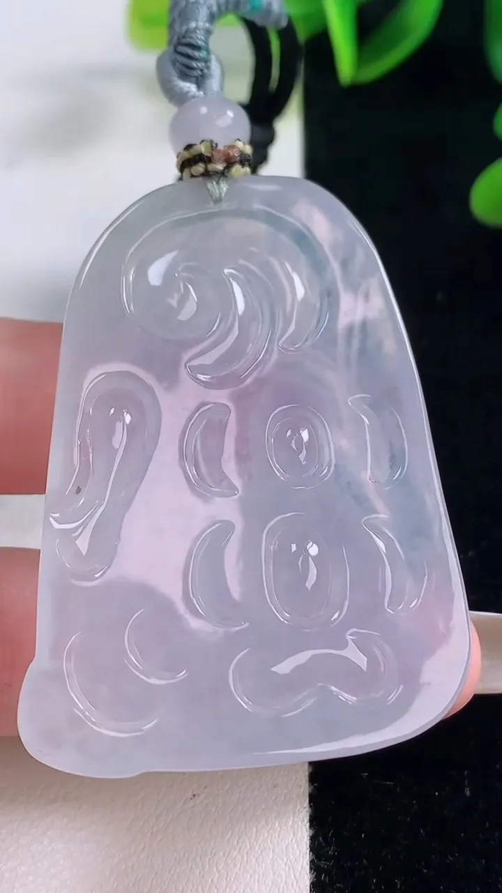 天然A货翡翠种紫罗兰大日如来吊坠，尺寸51.3-36.2-5.5，重量:27.26g
11月20日