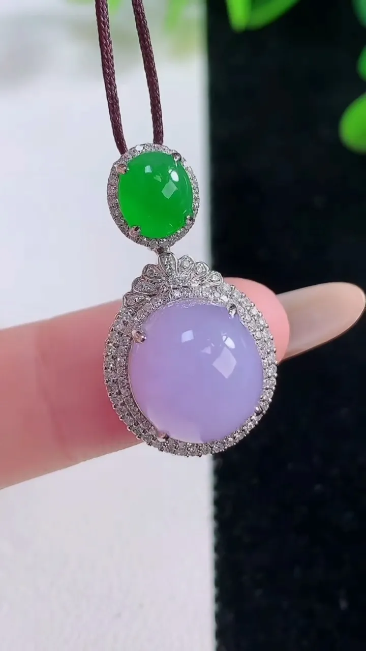 天然A货翡翠18K金紫罗兰蛋面吊坠，尺寸26.3-14-11，裸石11.5-10.5重量:3.58g