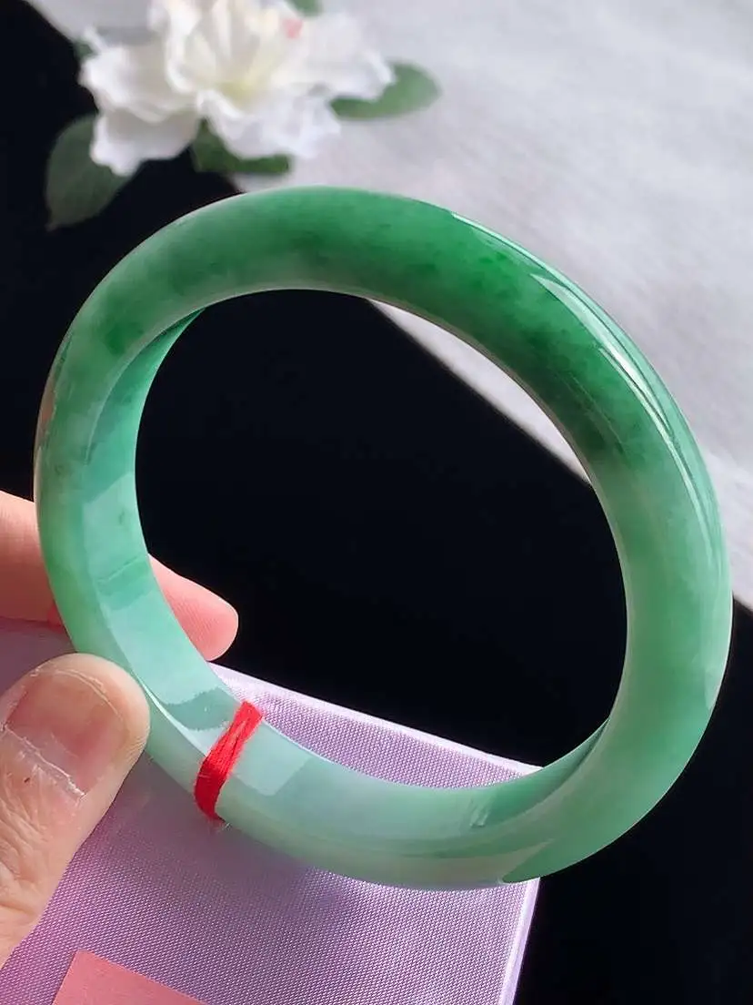 a货翡翠老坑冰种满绿正装正圈手镯62-63大圈口  尺寸62×12×8.8mm 1119
