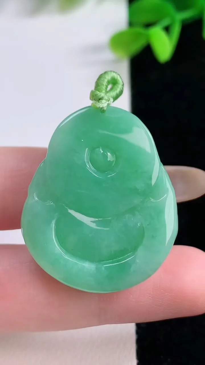 天然A货翡翠佛公吊坠，尺寸32.8-28-8，重量:12.68g
11月21日