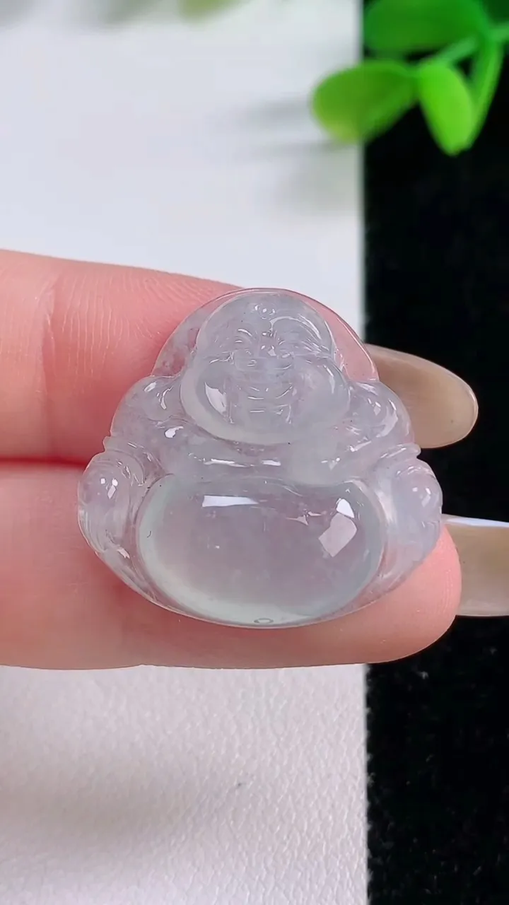 天然A货翡翠佛公吊坠，尺寸25.5-6，重量:5.58g
11月21日