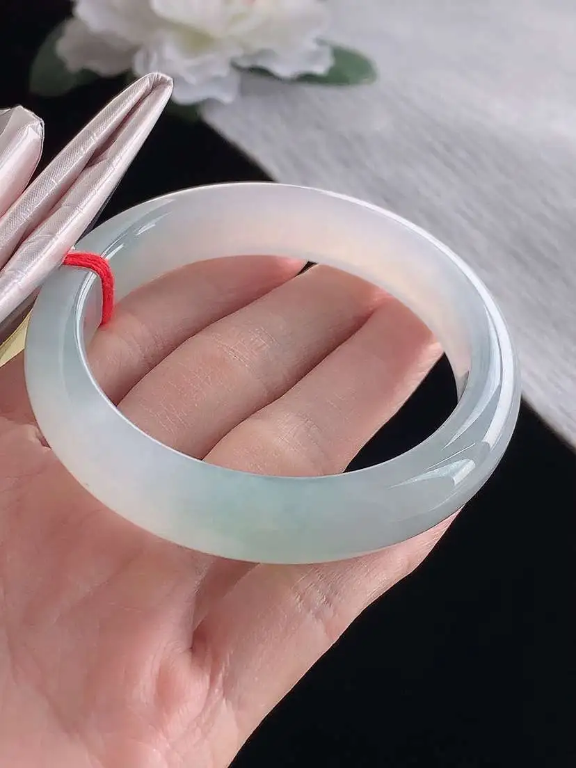 a货翡翠老坑冰种飘花正装正圈手镯56-57圈口  尺寸56.2×12.8×8.5mm 1120