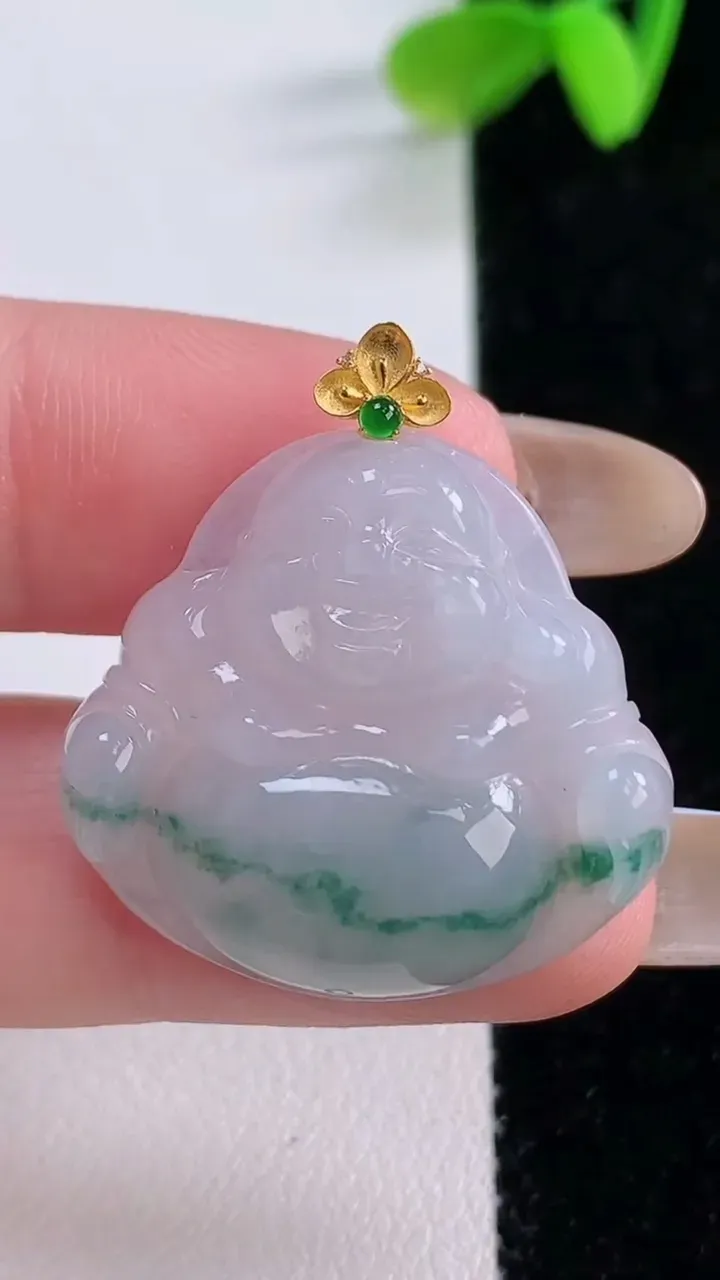 天然A货翡翠种飘花佛公吊坠，尺寸25.7-27.5-6，重量:6.23g
11月21日