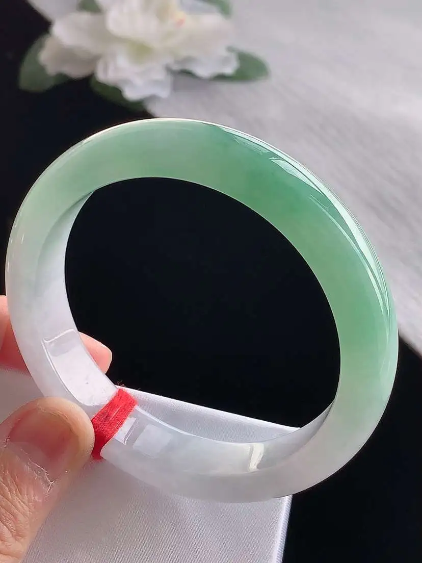 a货翡翠老坑冰种飘花正装正圈手镯56-57圈口  尺寸56.7×13×8mm 1120