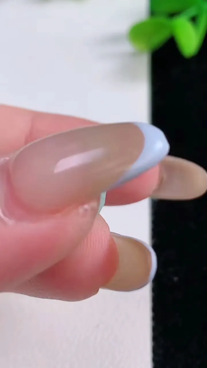 天然A货翡翠佛公吊坠，尺寸23.7-25.8-5.6，重量:5.66g
11月21日