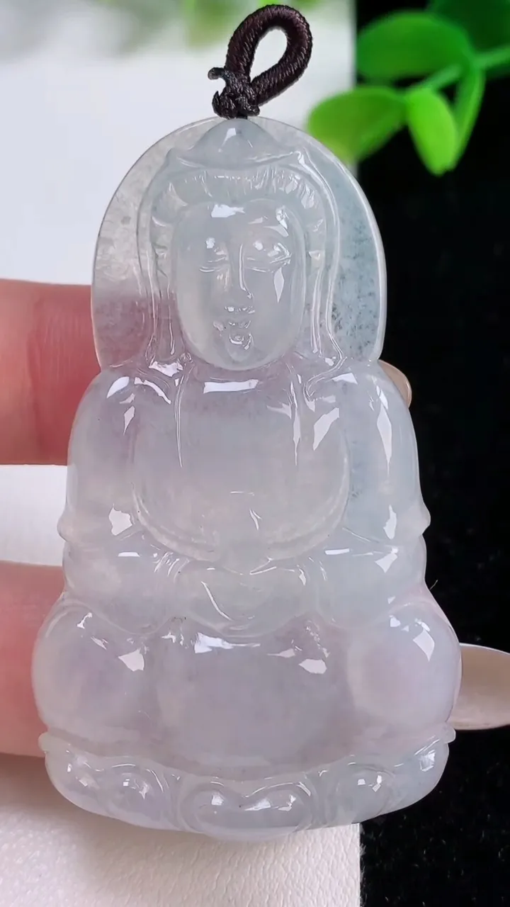 天然A货翡翠观音菩萨吊坠，尺寸57.5-34.7-5.5，重量:20.41g
11月21日