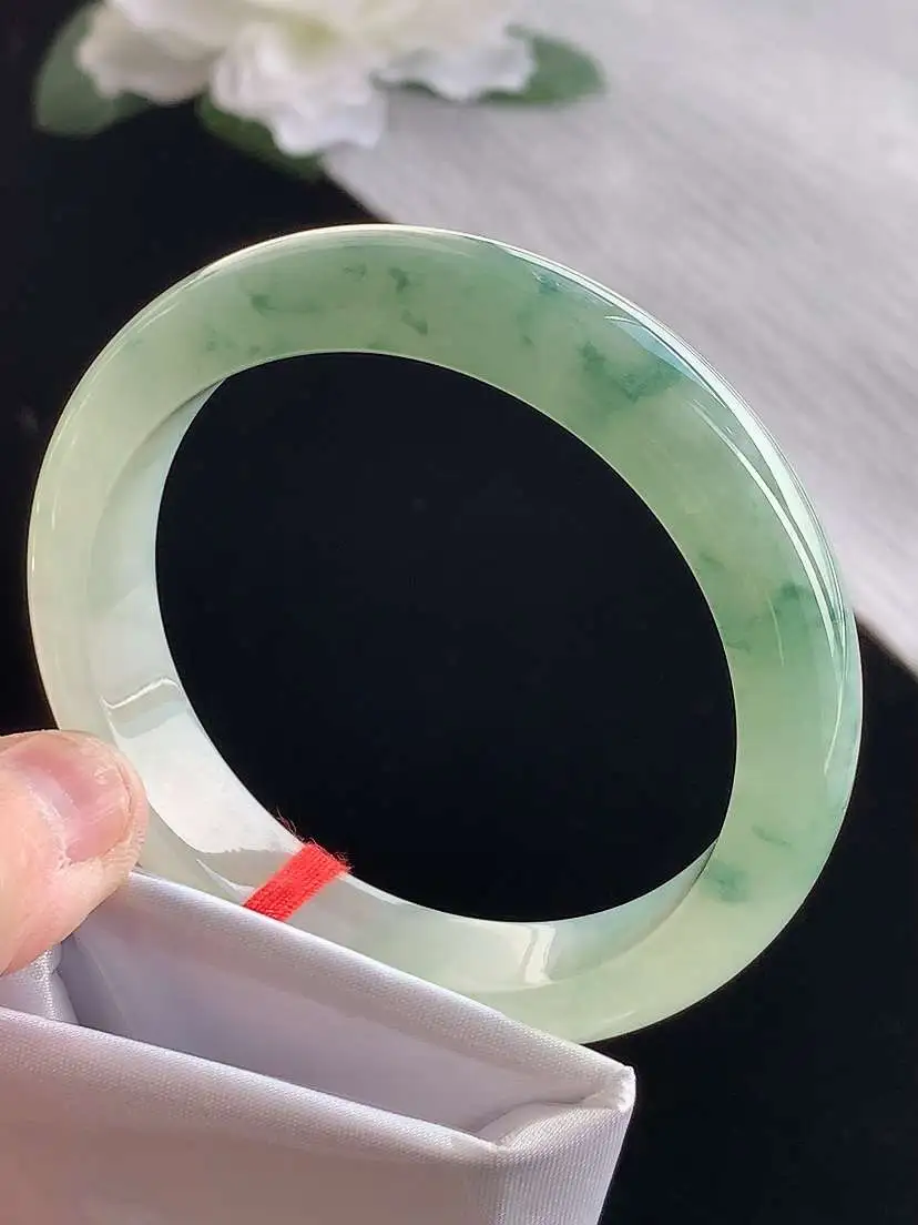 a货翡翠老坑冰种飘花正装正圈手镯54-55圈口  尺寸54.3×12×7.8mm 1120