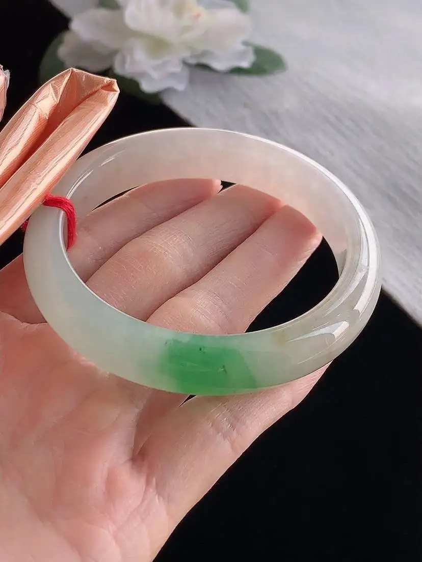 a货翡翠老坑冰种飘绿正装正圈手镯57-58圈口  尺寸57.8×12.5×8mm 1120