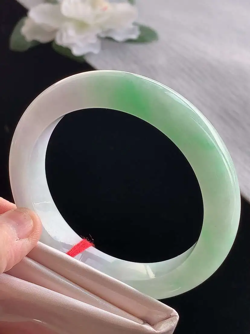 a货翡翠老坑冰种淡春彩淡紫罗兰飘绿厚装正装正圈手镯58-59圈口  尺寸58×12×9.3mm 11