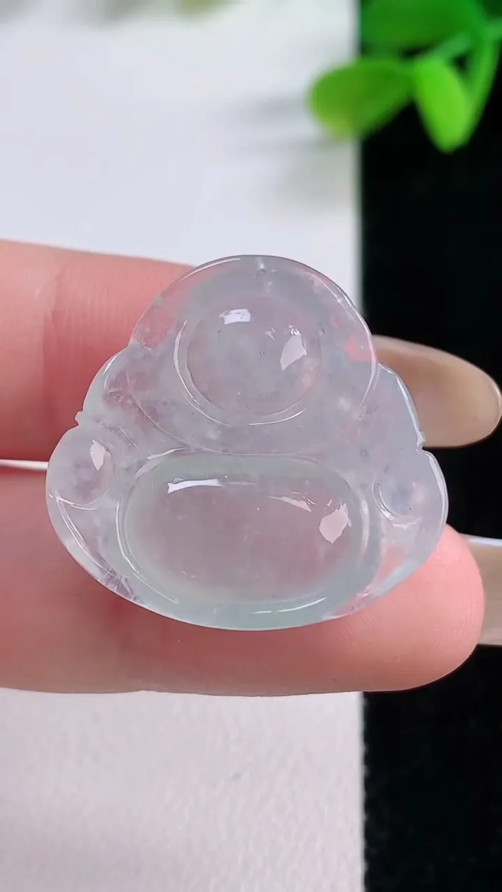 天然A货翡翠佛公吊坠，尺寸25.5-6，重量:5.58g
11月21日