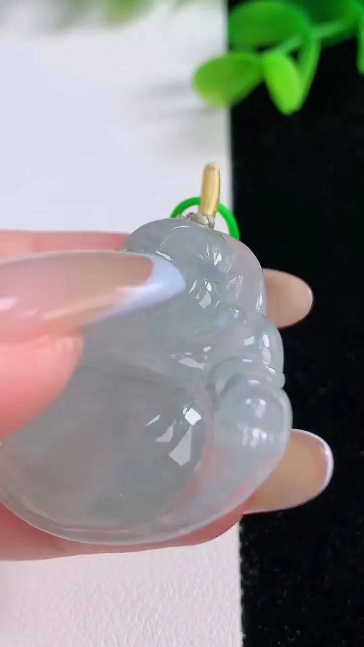 天然A货翡翠佛公吊坠，尺寸35.2-37.5-6.6，重量:13.18g
11月21日