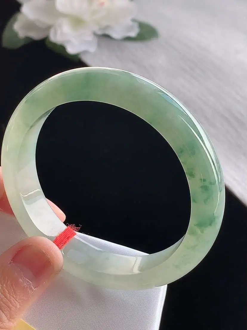 a货翡翠老坑冰种飘花正装正圈手镯54-55圈口  尺寸54.3×12×7.8mm 1120